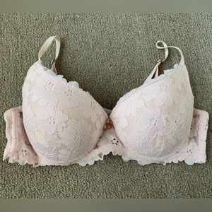 Marilyn Monroe Pastel Pink Floral Bra